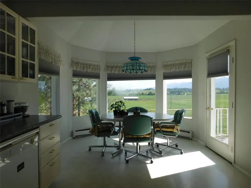 382 Sweathouse Creek Road Victor MT 59875