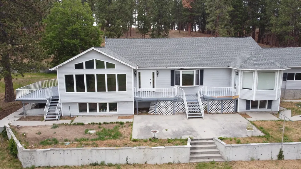 382 Sweathouse Creek Road Victor MT 59875
