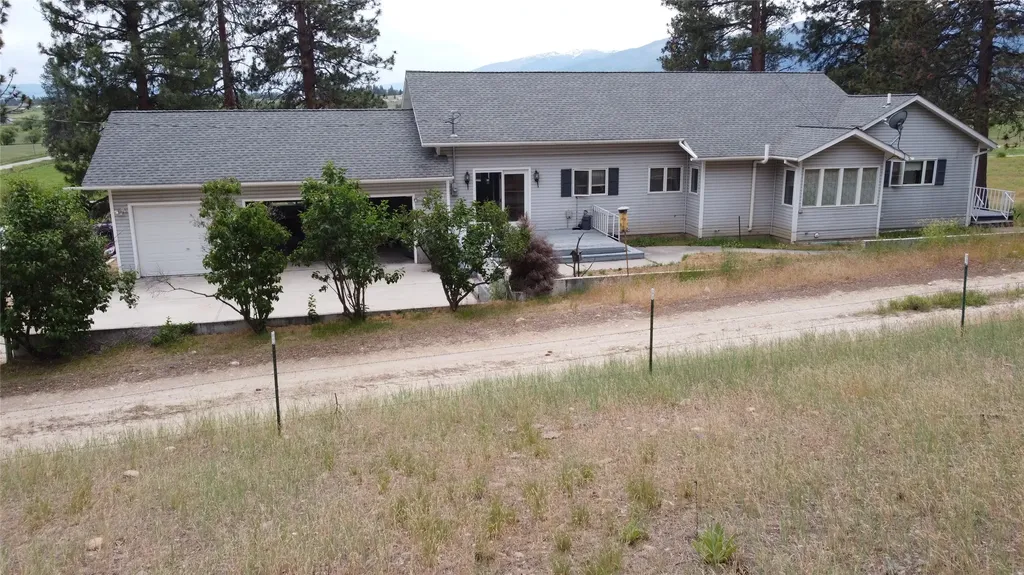 382 Sweathouse Creek Road Victor MT 59875