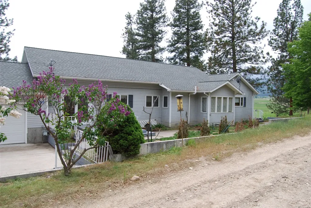 382 Sweathouse Creek Road Victor MT 59875