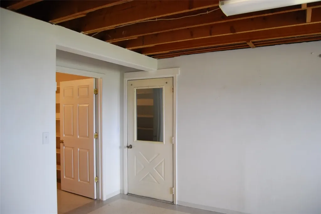382 Sweathouse Creek Road Victor MT 59875