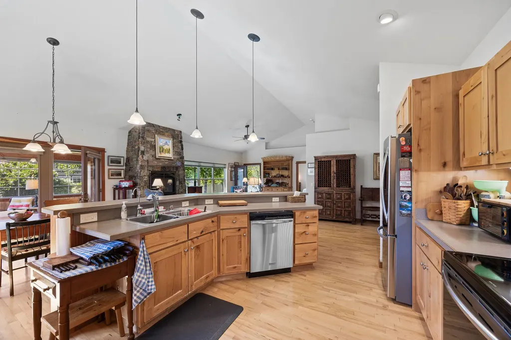 38 Gage Terrace Bigfork MT 59911