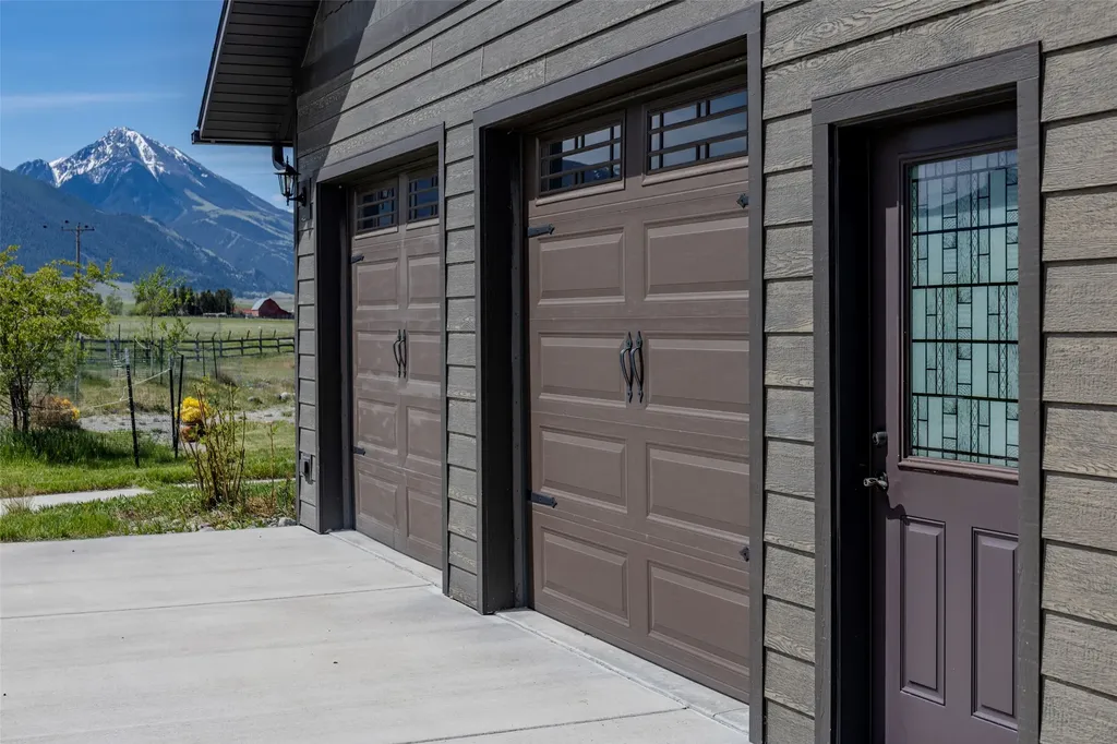 34 Obsidian Road Livingston MT 59047