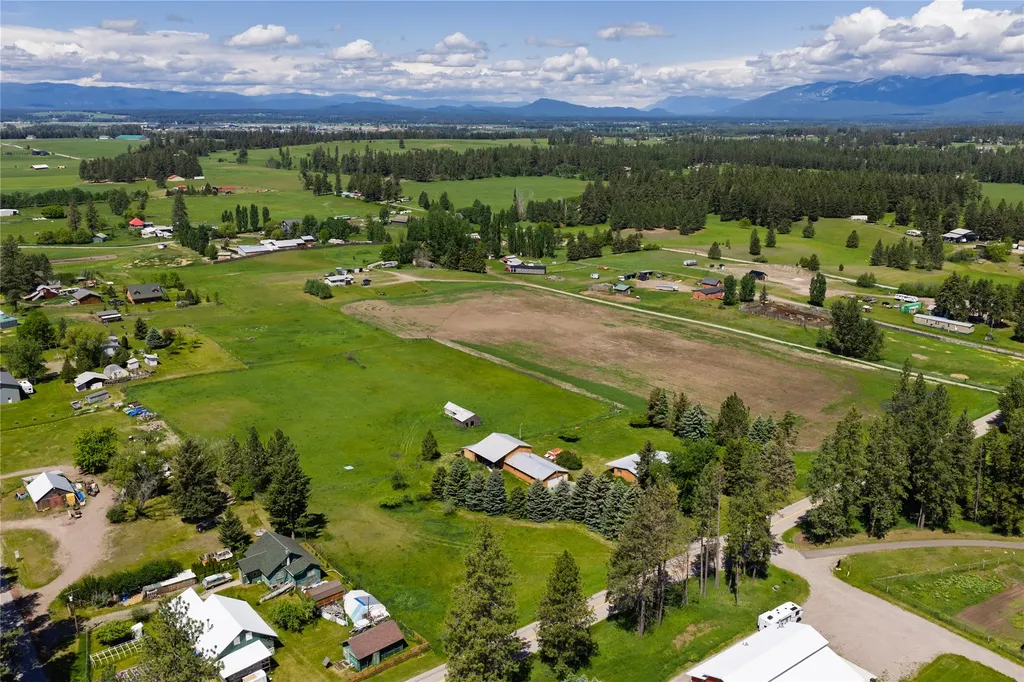 2232 Middle Road Columbia Falls MT 59912