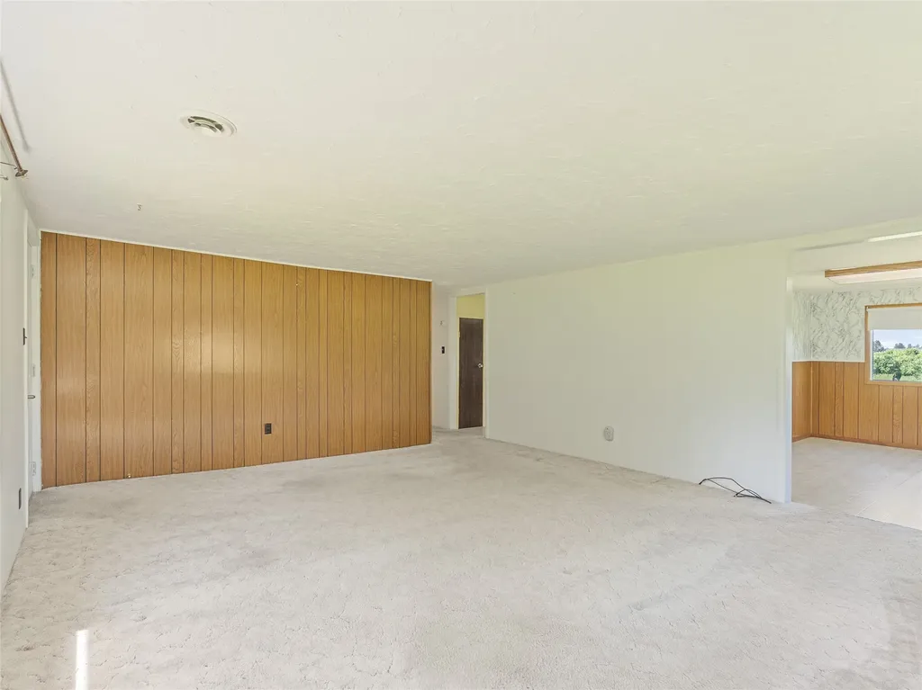 2232 Middle Road Columbia Falls MT 59912