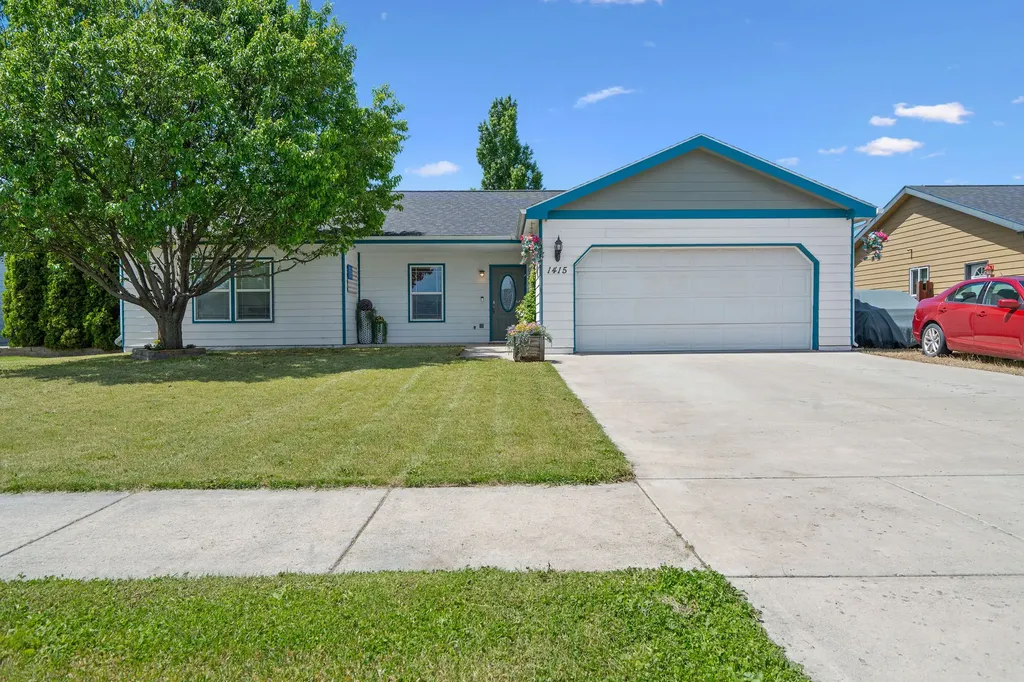 1415 Klondyke Loop Somers MT 59932