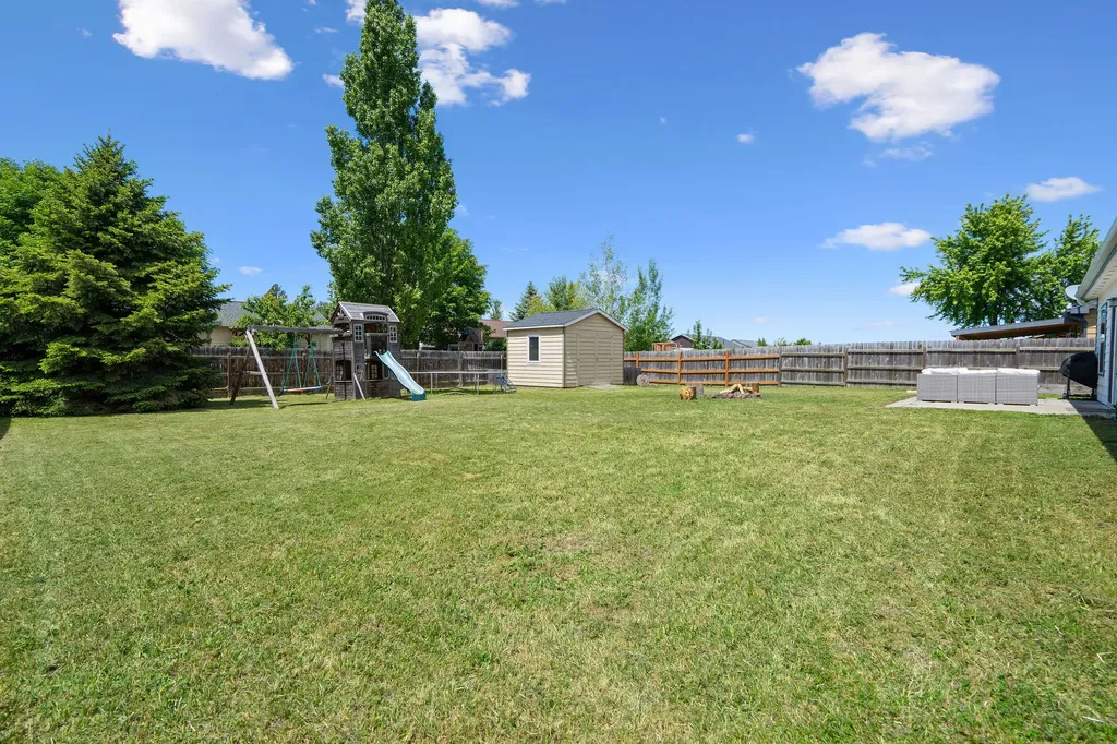 1415 Klondyke Loop Somers MT 59932