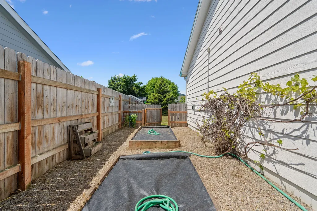 1415 Klondyke Loop Somers MT 59932
