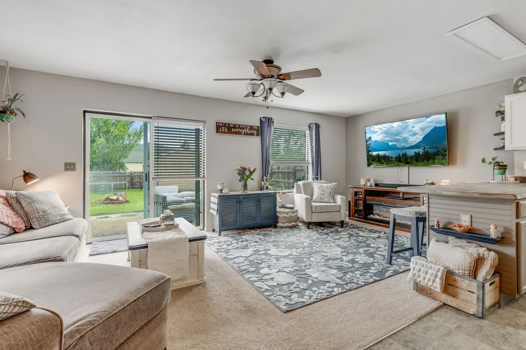 1415 Klondyke Loop Somers MT 59932