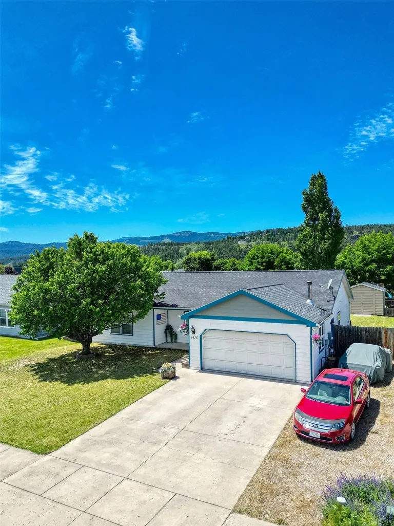 1415 Klondyke Loop Somers MT 59932