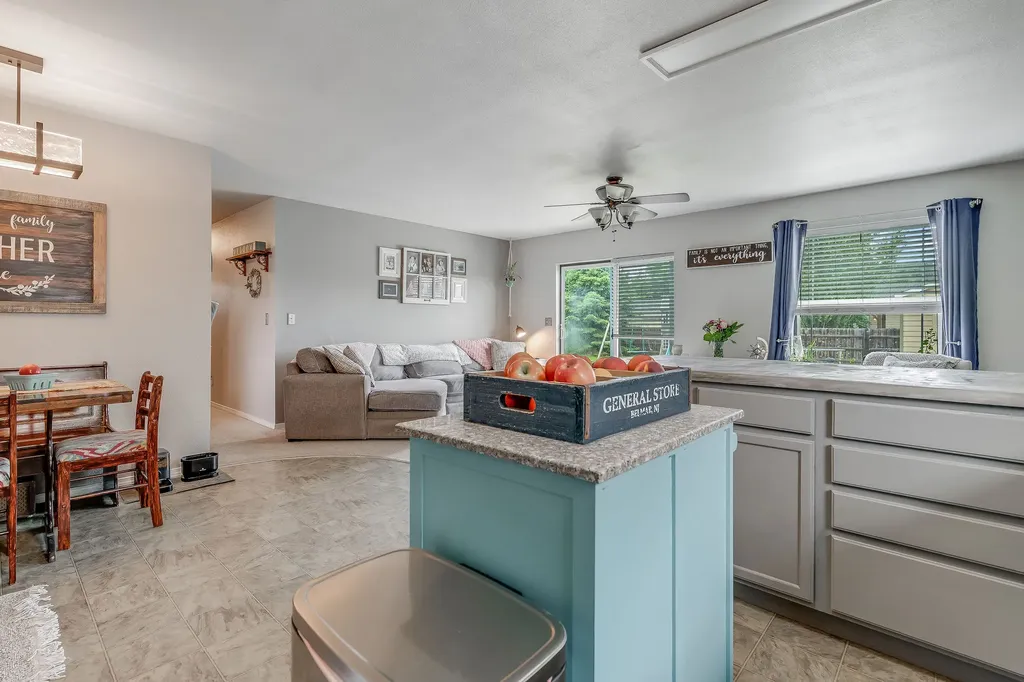 1415 Klondyke Loop Somers MT 59932
