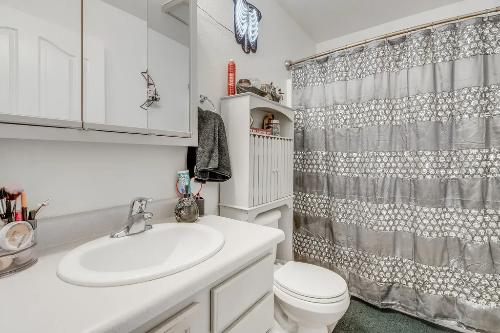 1415 Klondyke Loop Somers MT 59932