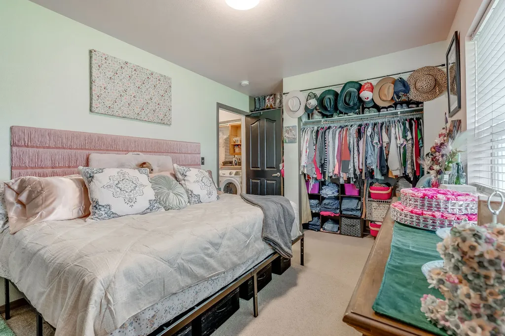 1415 Klondyke Loop Somers MT 59932