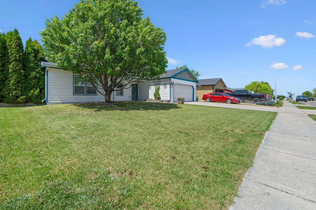 1415 Klondyke Loop Somers MT 59932