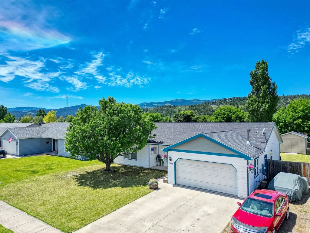 1415 Klondyke Loop Somers MT 59932