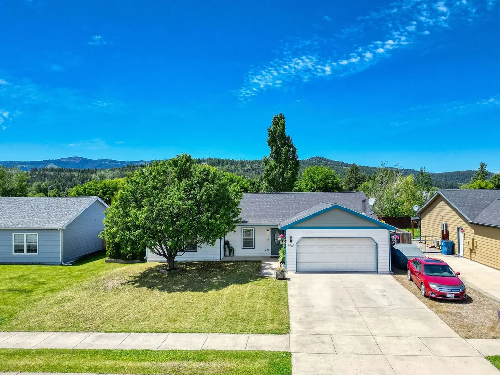 1415 Klondyke Loop Somers MT 59932