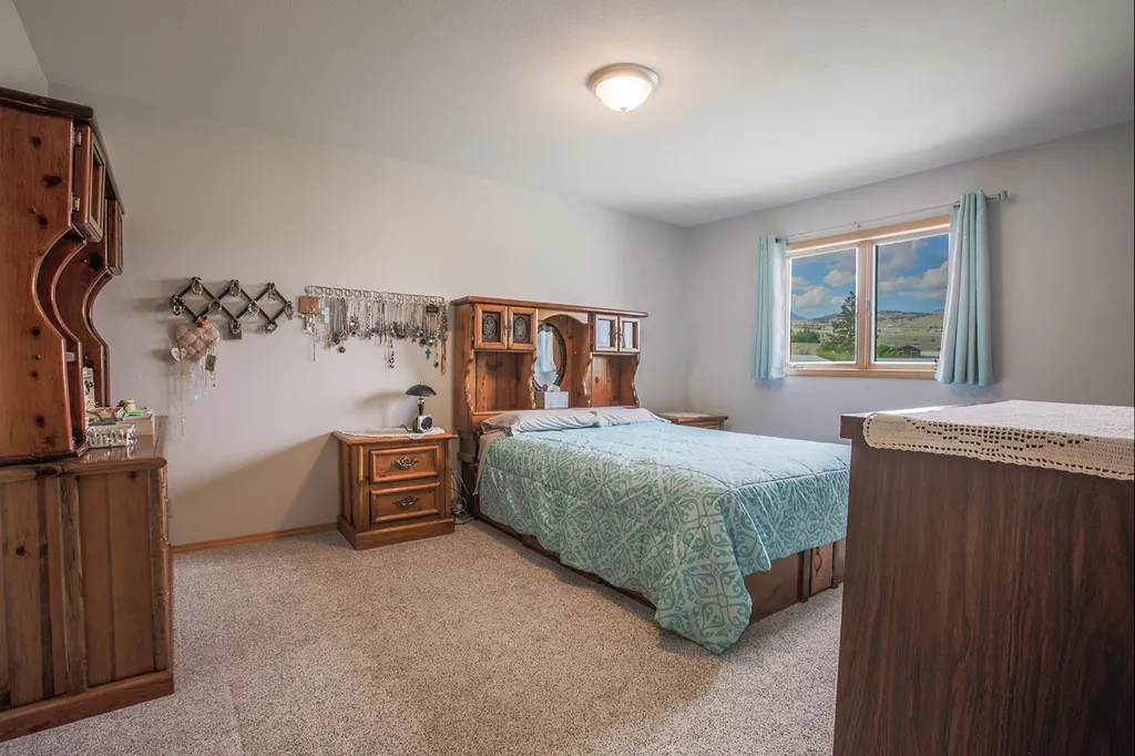602 W 2nd Avenue Boulder MT 59632