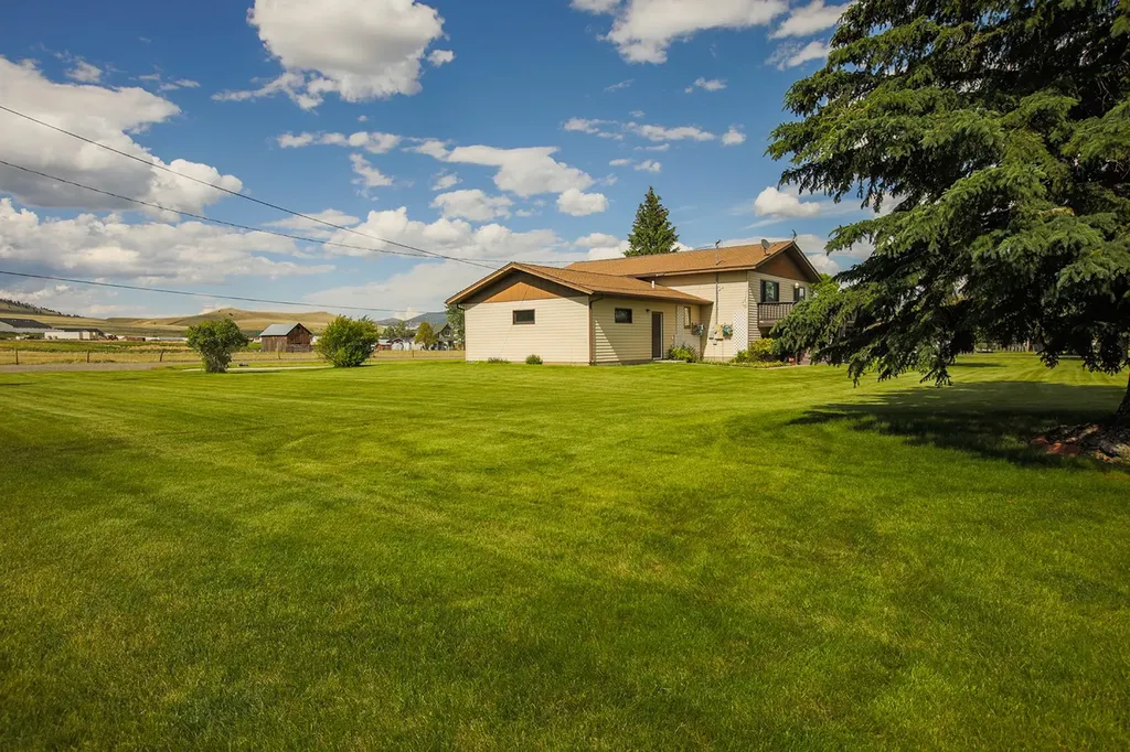 602 W 2nd Avenue Boulder MT 59632