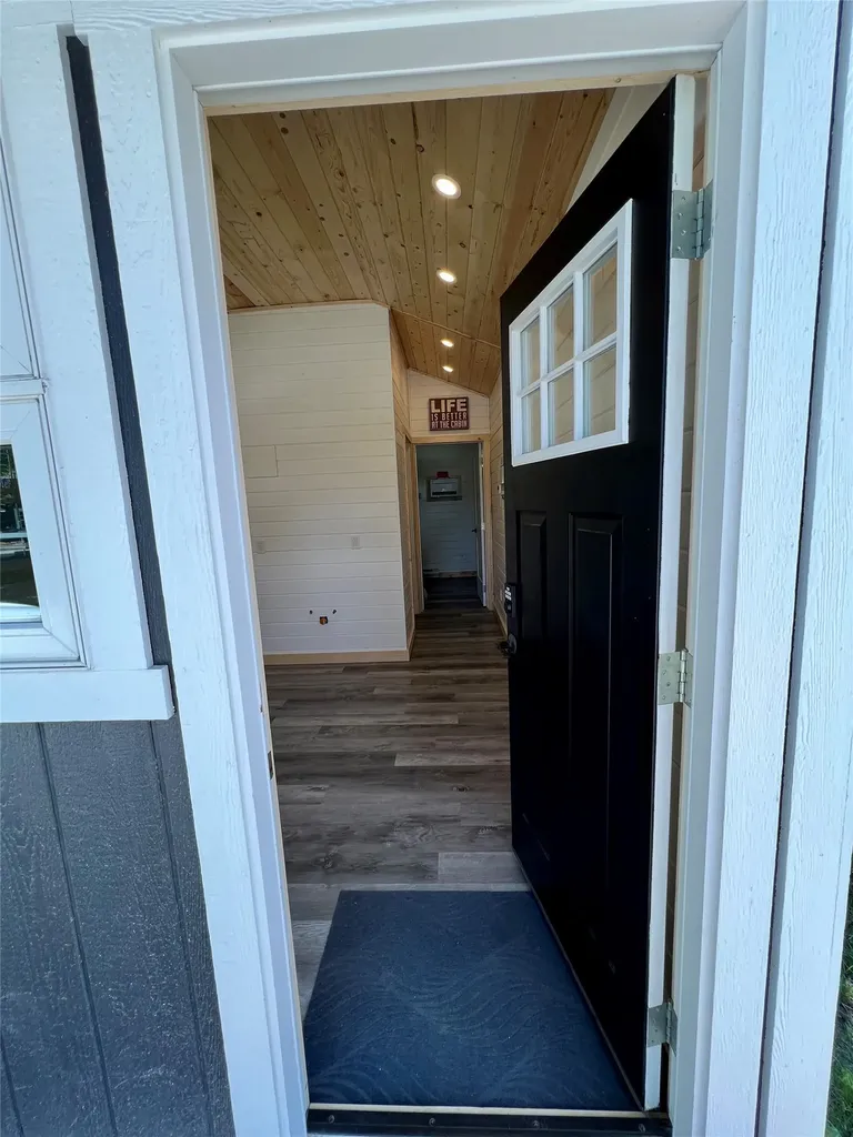 21 Abayance Loop Rexford MT 59930