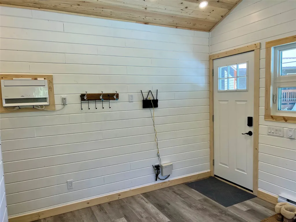 21 Abayance Loop Rexford MT 59930