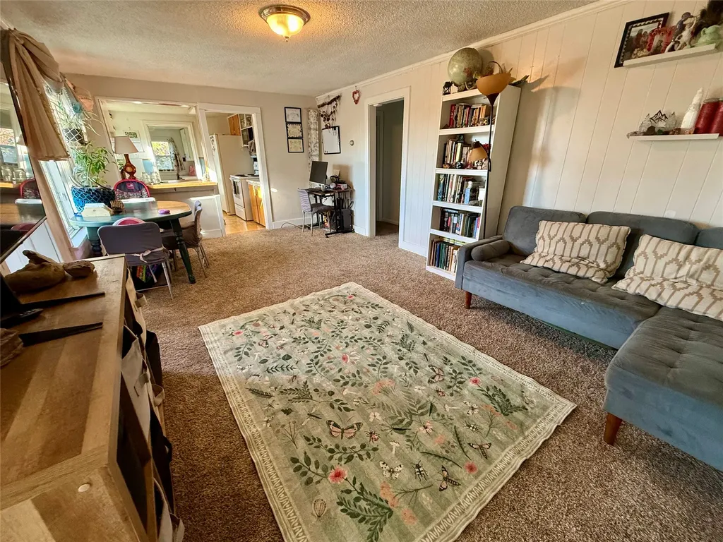 109 10th Avenue SE Cut Bank MT 59427