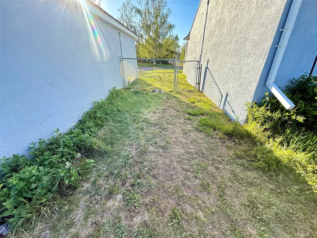 109 10th Avenue SE Cut Bank MT 59427