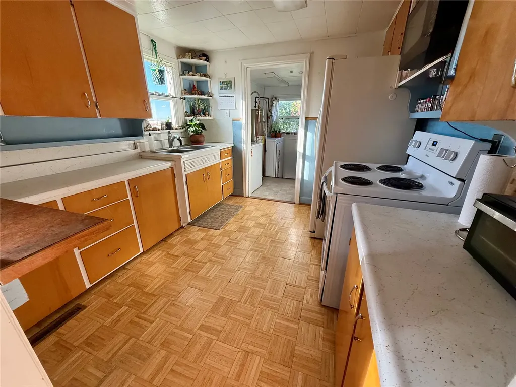 109 10th Avenue SE Cut Bank MT 59427