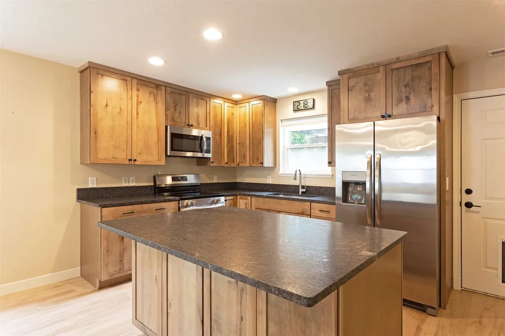 2717 Renae Court Missoula MT 59804