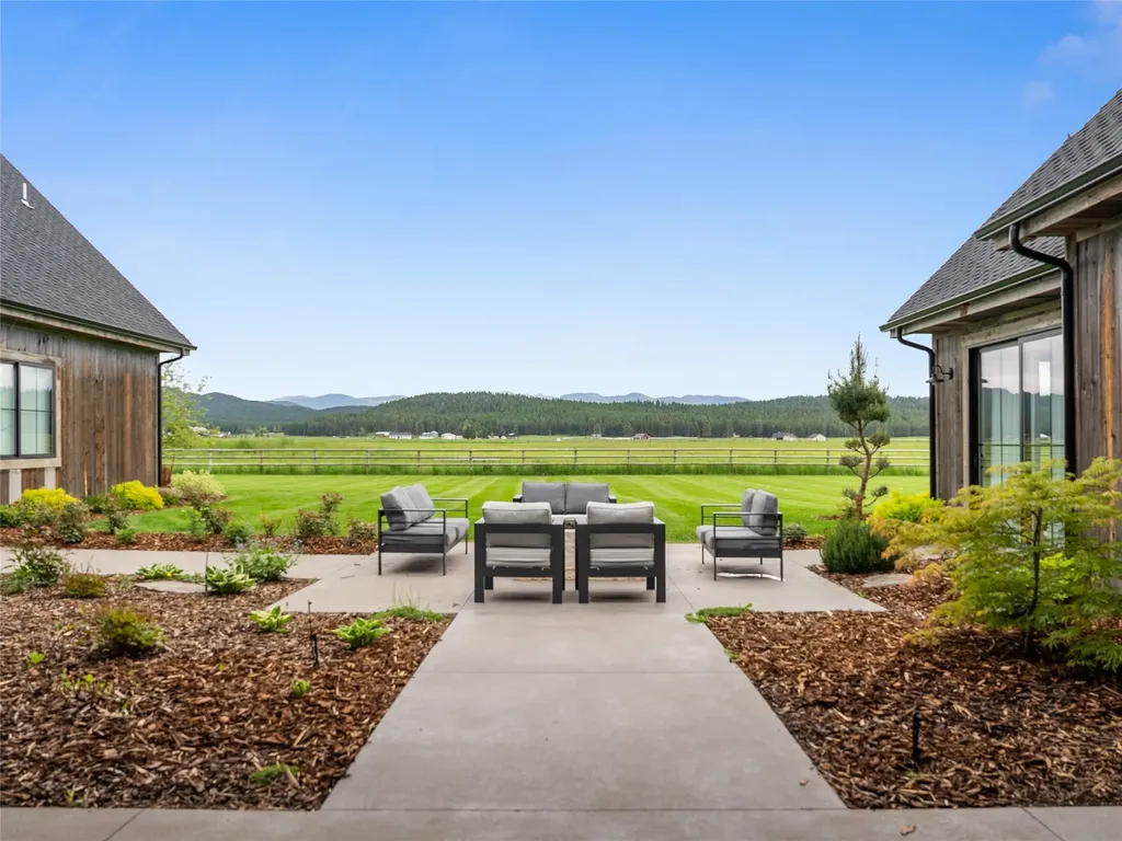 2053 Spring Prairie Ranch Road Whitefish MT 59937