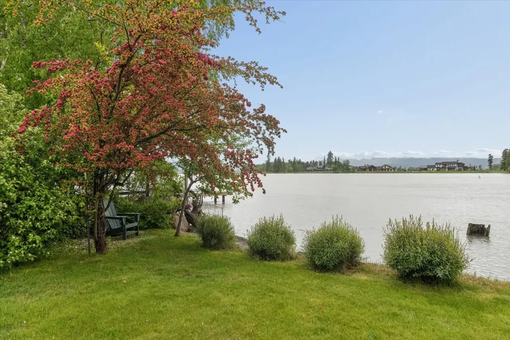 225 Siderius Lane Bigfork MT 59911