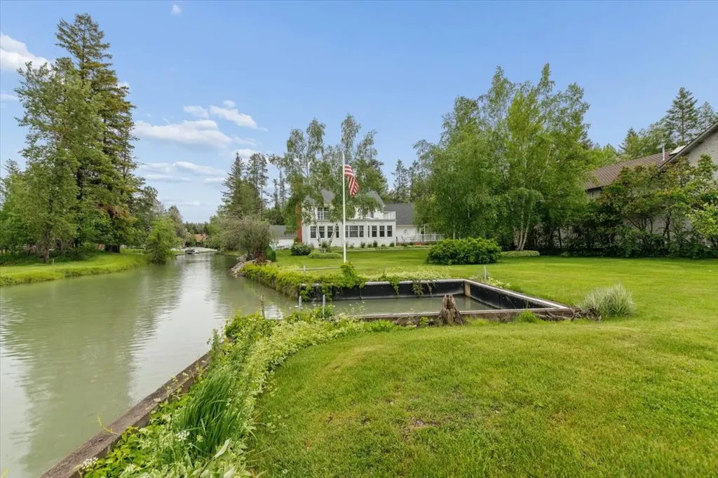 225 Siderius Lane Bigfork MT 59911