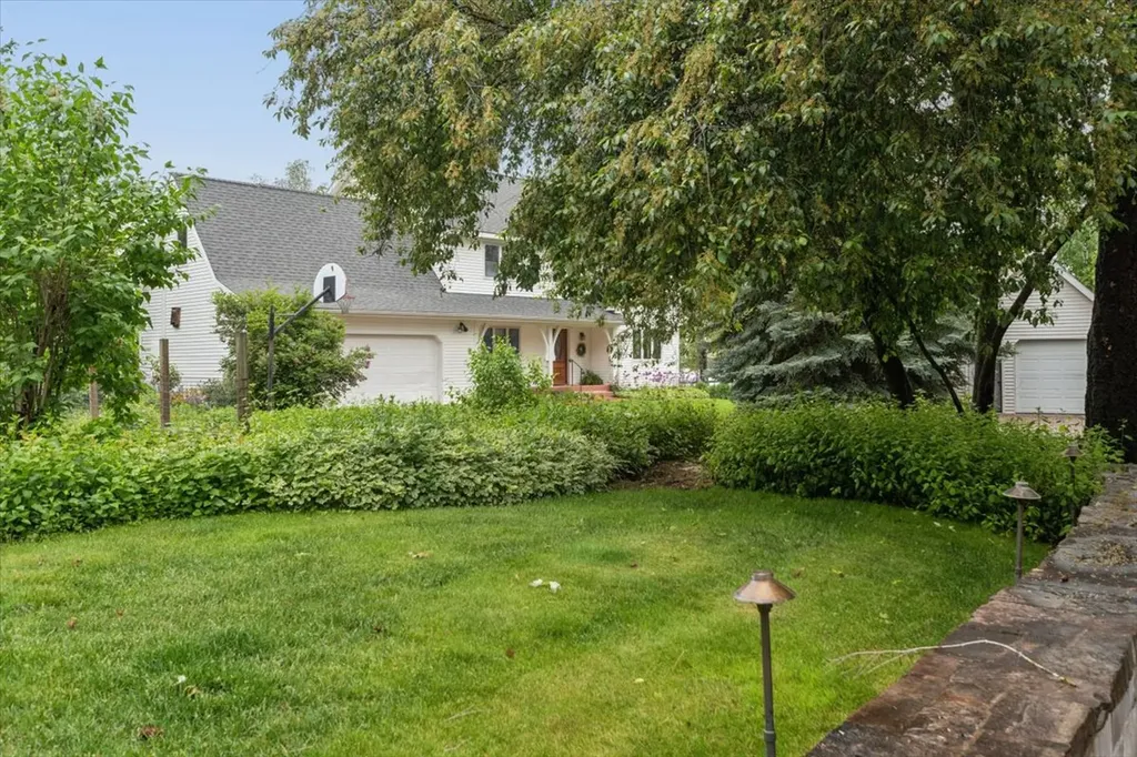 225 Siderius Lane Bigfork MT 59911