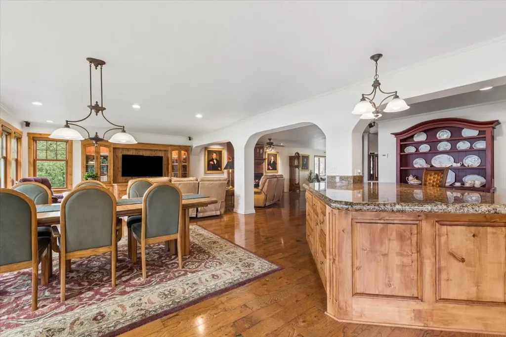 225 Siderius Lane Bigfork MT 59911