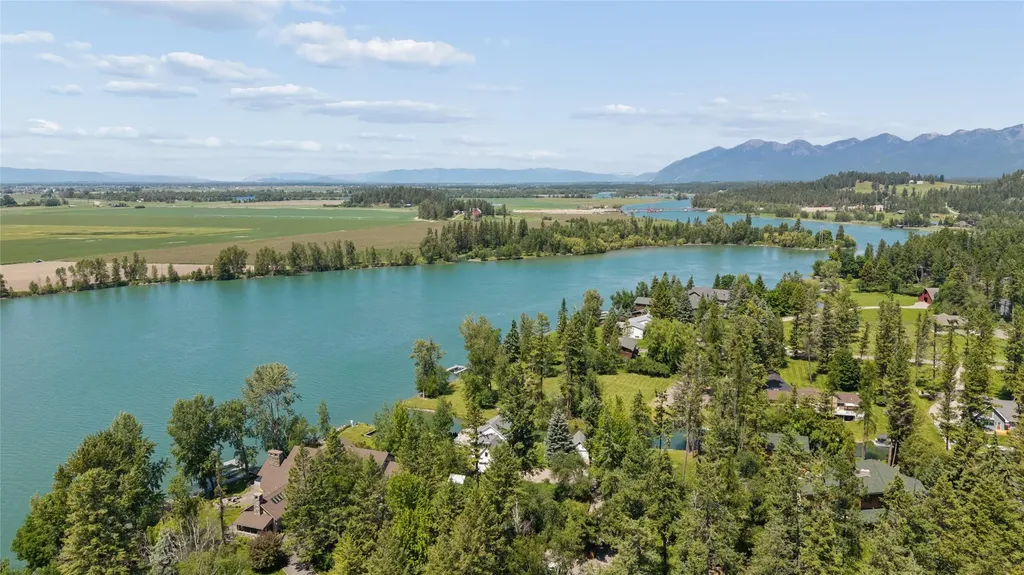 225 Siderius Lane Bigfork MT 59911