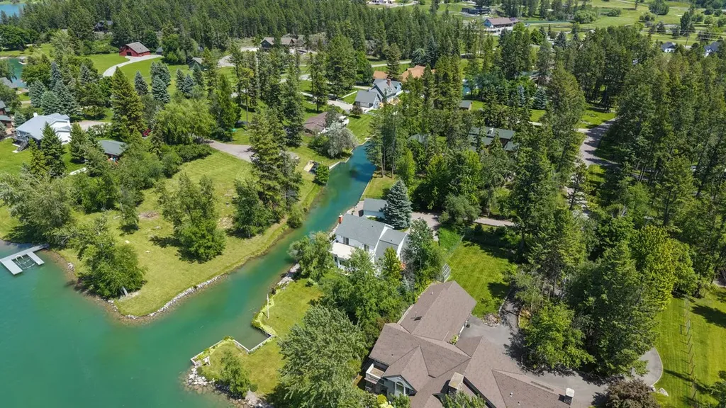 225 Siderius Lane Bigfork MT 59911