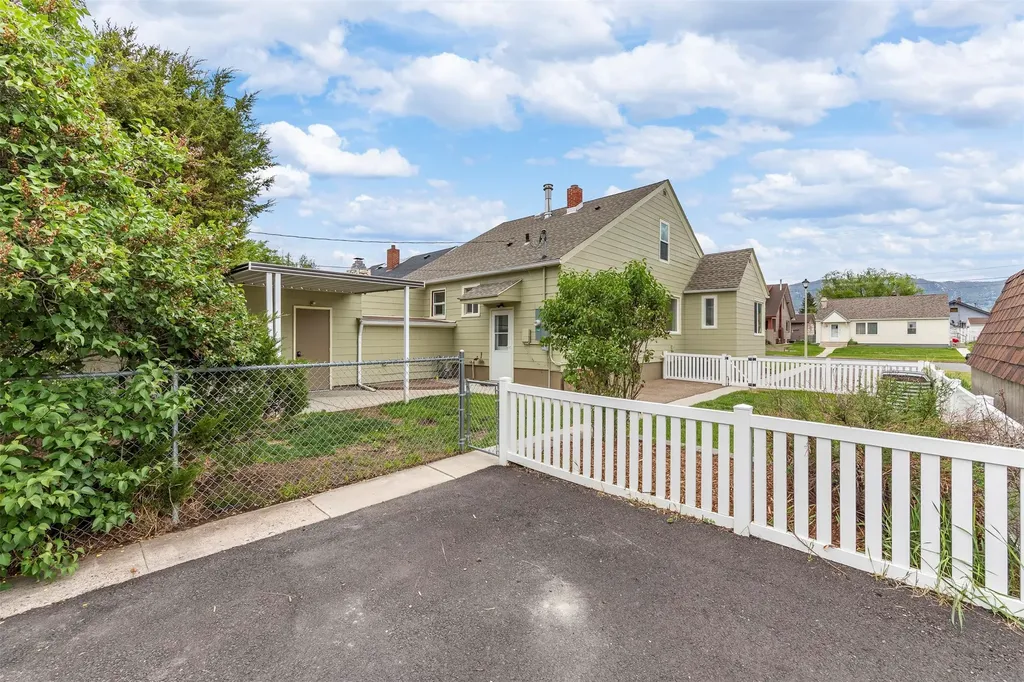 1023 S Dakota Street Butte MT 59701