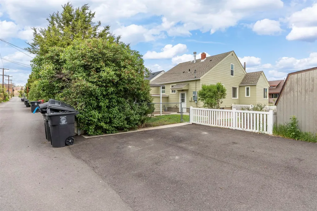 1023 S Dakota Street Butte MT 59701