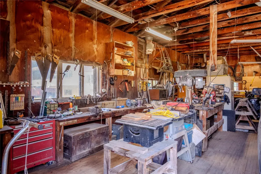 1132 Arabian Lane Libby MT 59923