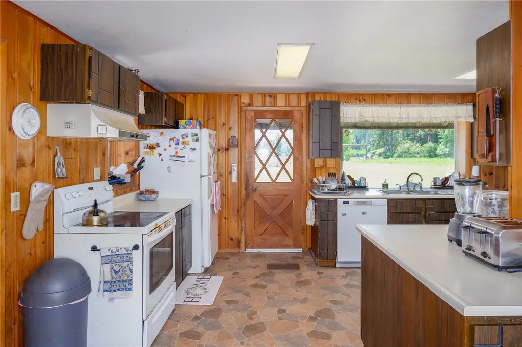 1132 Arabian Lane Libby MT 59923