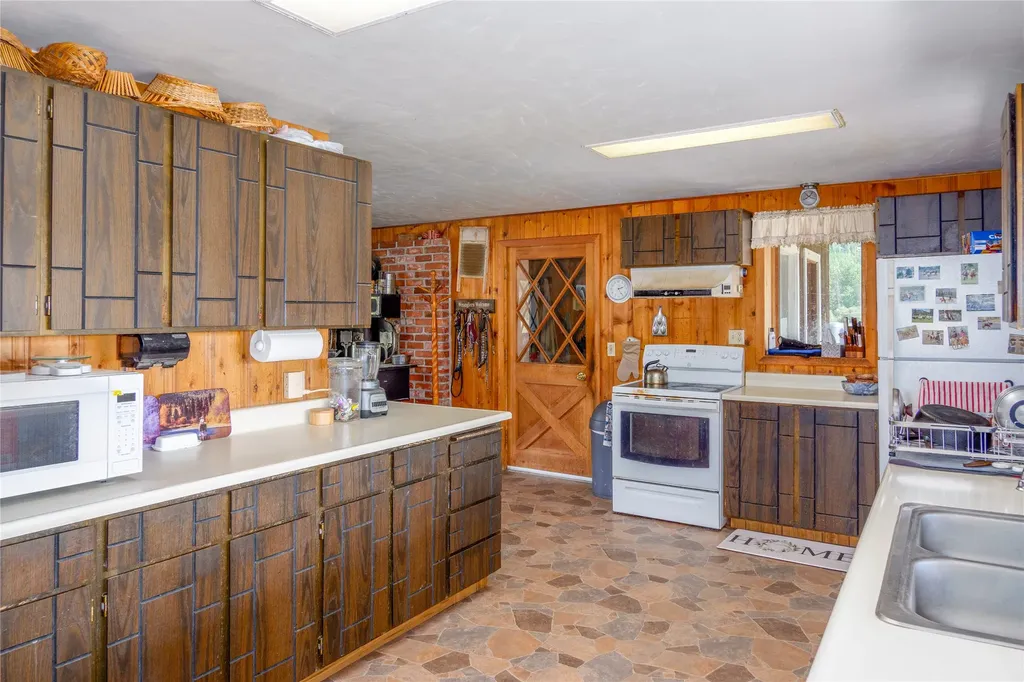 1132 Arabian Lane Libby MT 59923