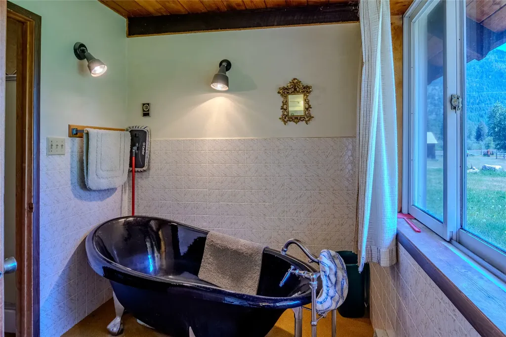 1132 Arabian Lane Libby MT 59923