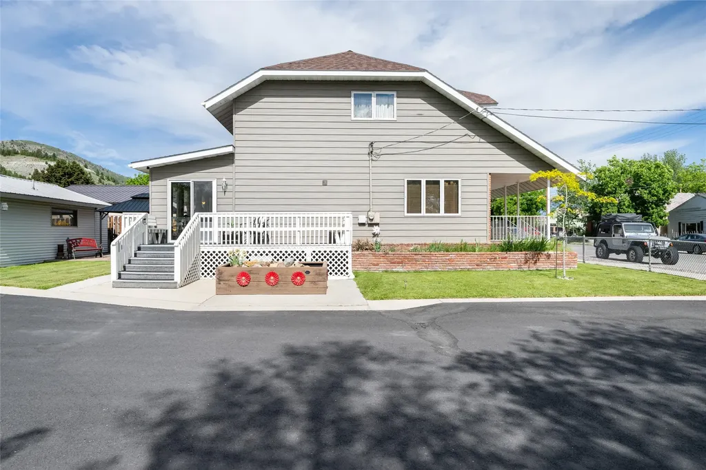 821 E 6th Street Anaconda MT 59711