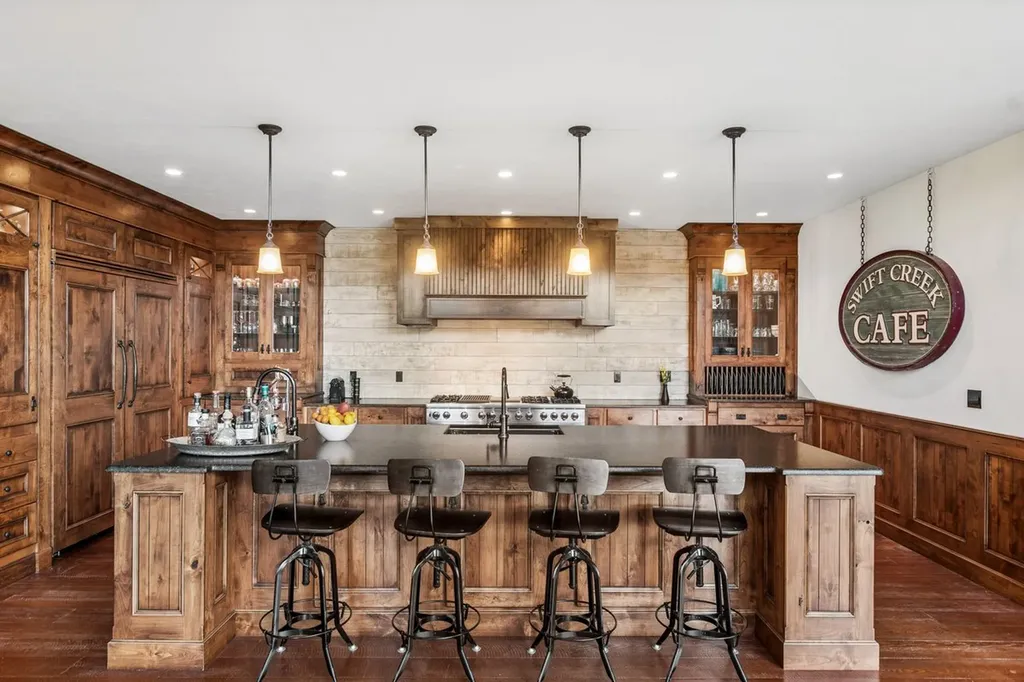1725 Lion Mountain Drive Whitefish MT 59937