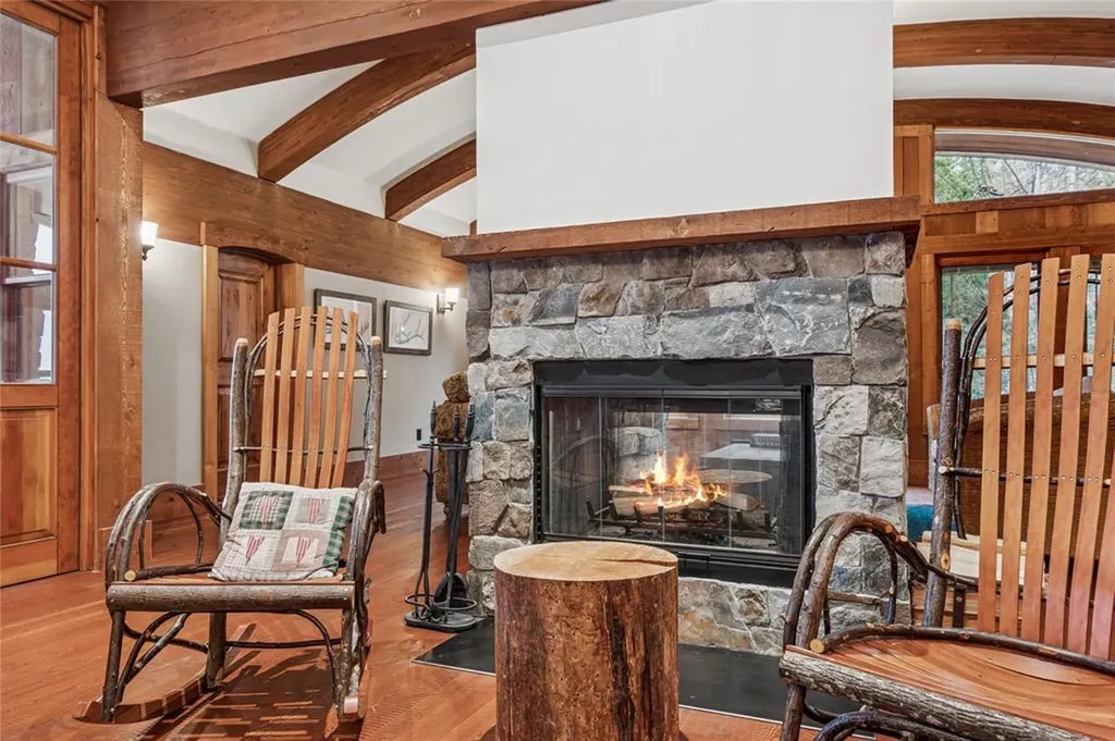 1725 Lion Mountain Drive Whitefish MT 59937