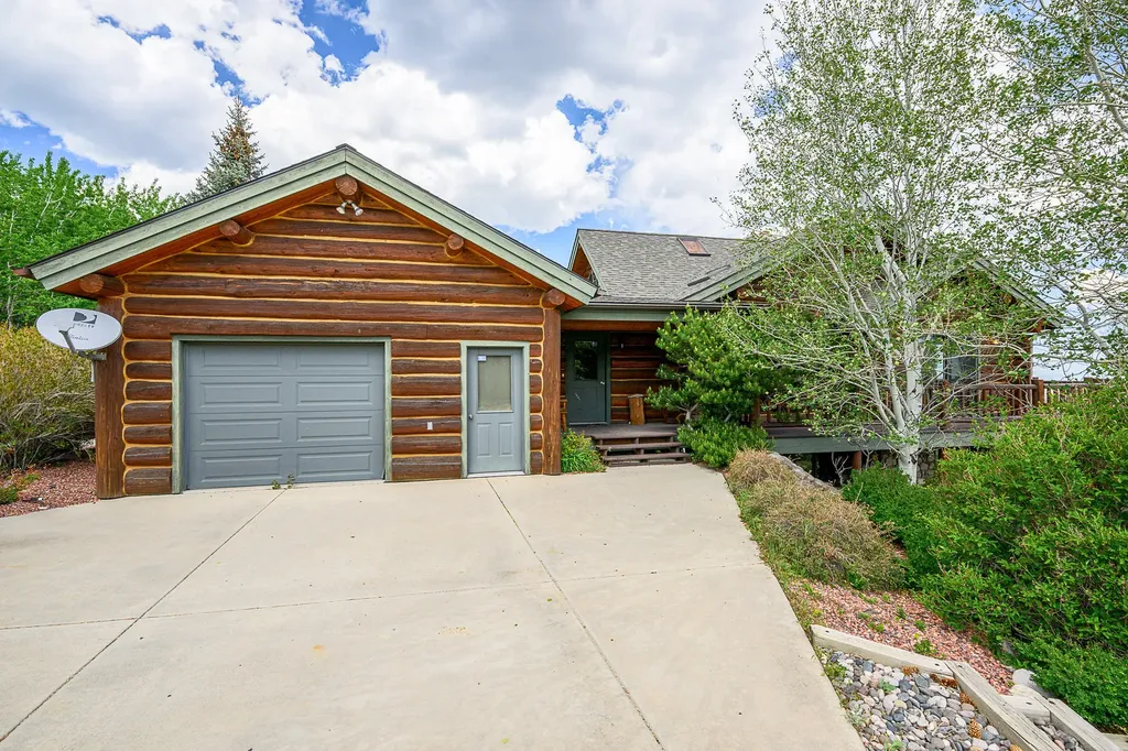 198 Meeteetse Trail Road Red Lodge MT 59068
