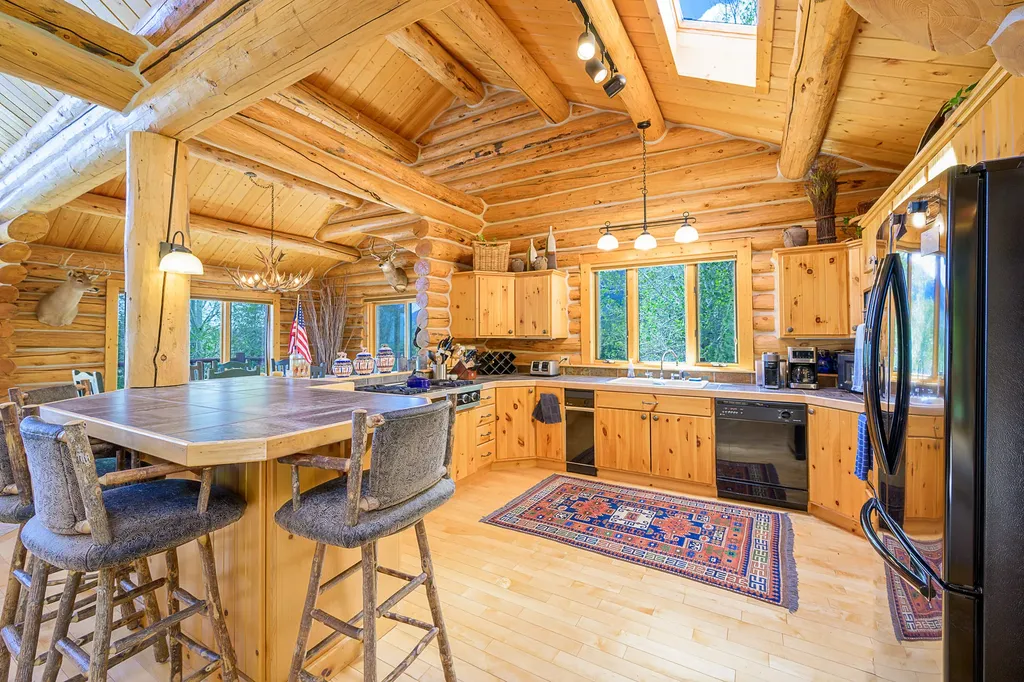 198 Meeteetse Trail Road Red Lodge MT 59068