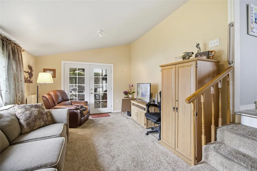 223 S 6th Street Hamilton MT 59840