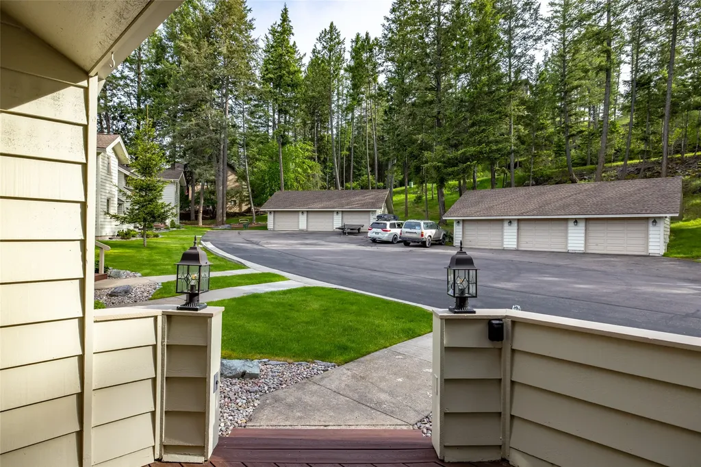 183 Golf Terrace Bigfork MT 59911