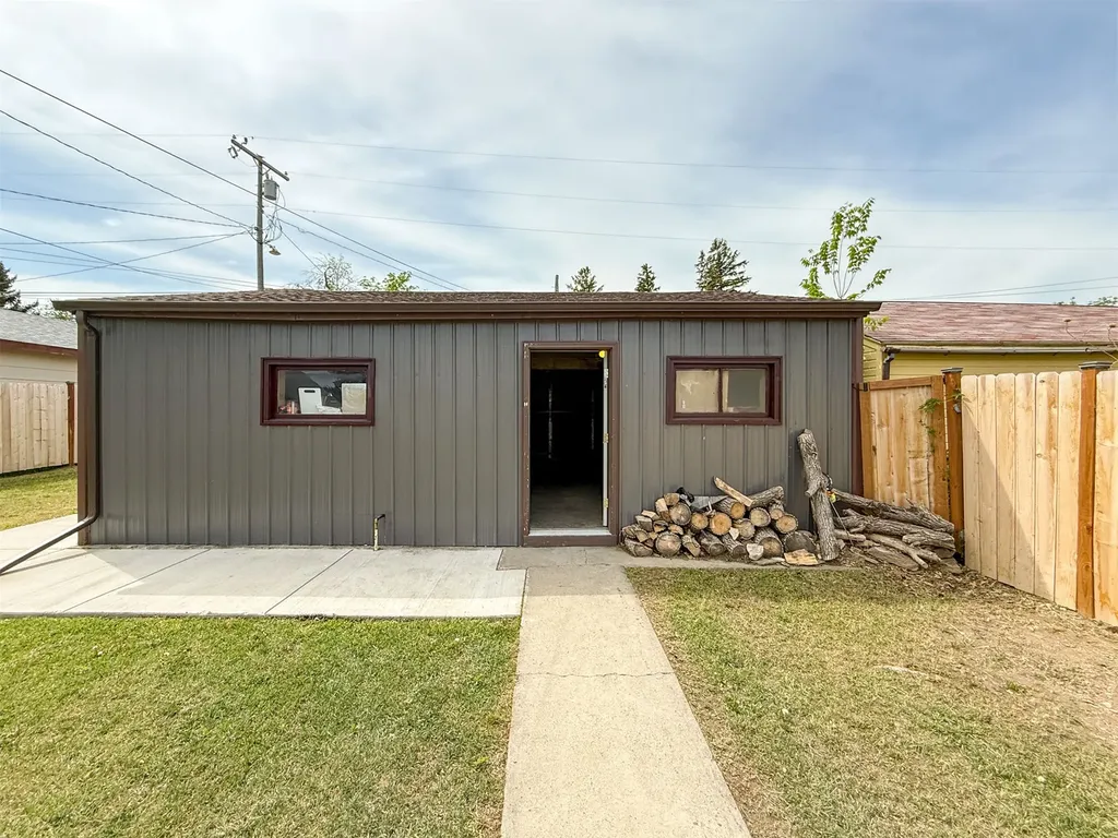 1816 8th Avenue N Great Falls MT 59401