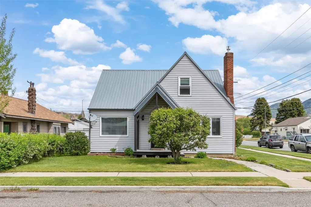 1955 Wall Street Butte MT 59701